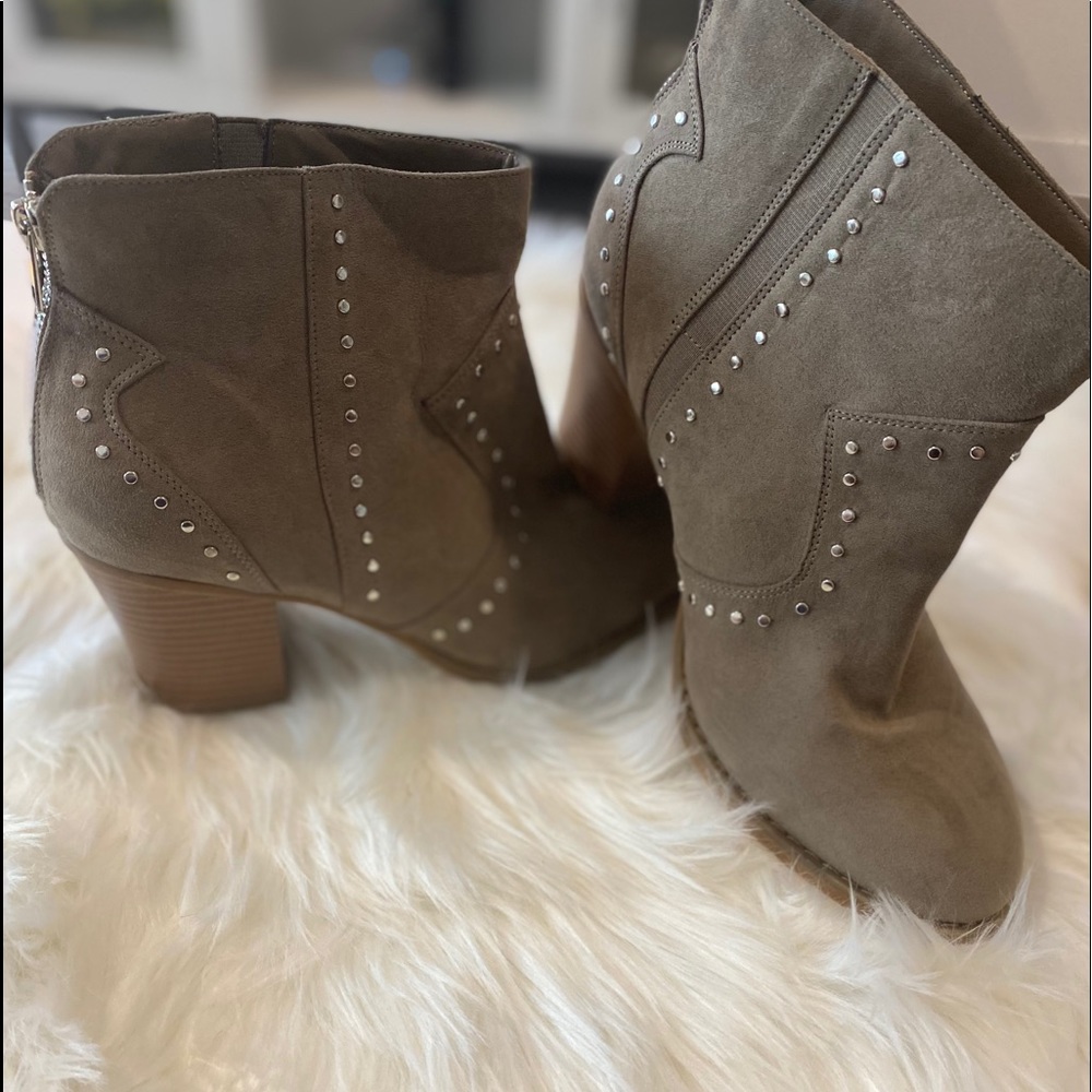 Ankle boots